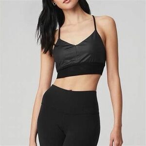 Alo Black Strappy Women's Lavish Sports Bra